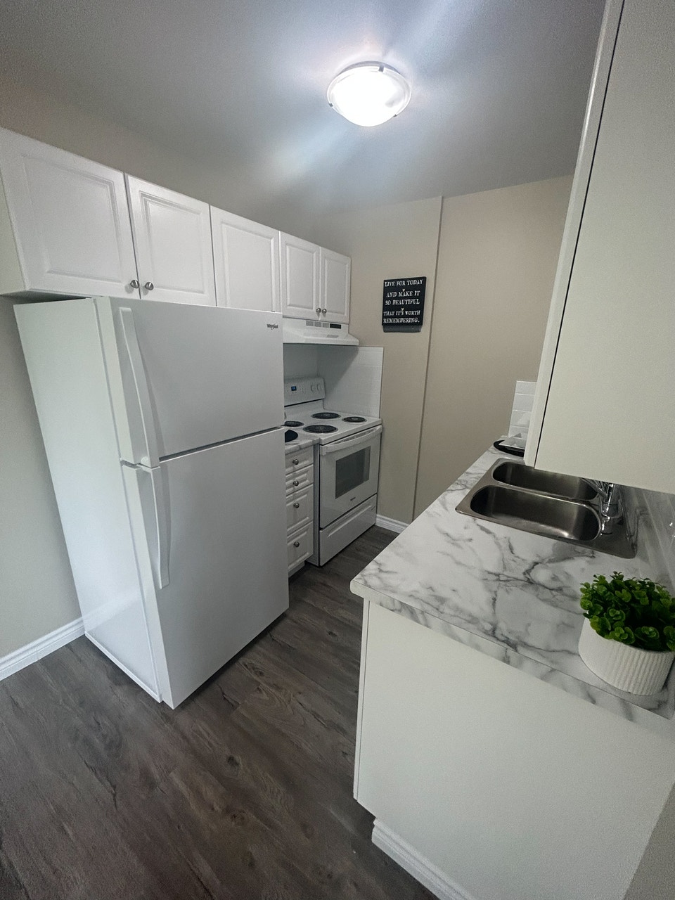 2 BR - Tillsonburg - All Inclusive - 64 Devonshire 5