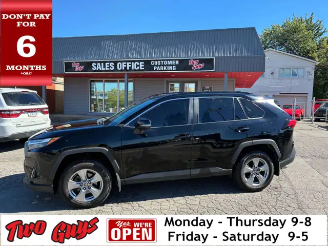 2022 Toyota RAV4 XLE AWD Sunroof Leather Back Up Camera