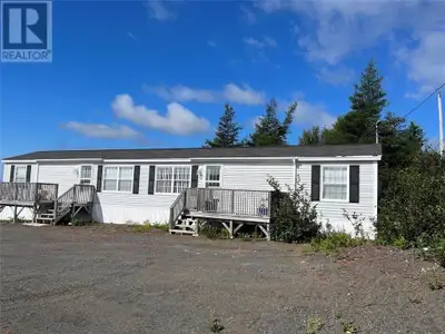 ATTENTION INVESTORS, Currently fully rented at $2600/mth or could double as an awesome AIRBNB This c...