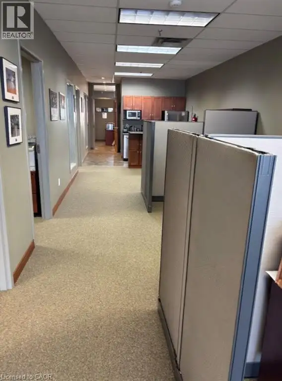 250 WYECROFT Road Unit# 9 Oakville, Ontario in Commercial & Office Space for Rent in Oakville / Halton Region - Image 9