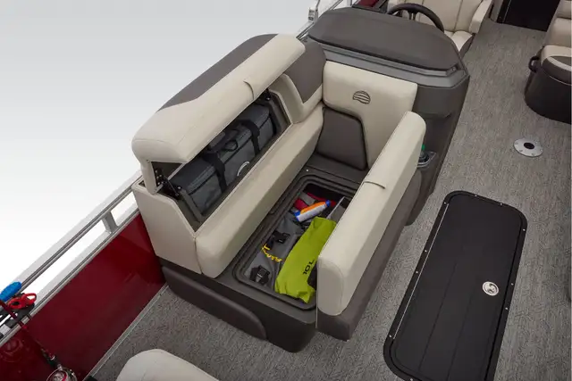 2026 Sun Tracker Fishin' Barge 22 XP3 TRITOON-pontoon boat in Powerboats & Motorboats in Vernon - Image 12