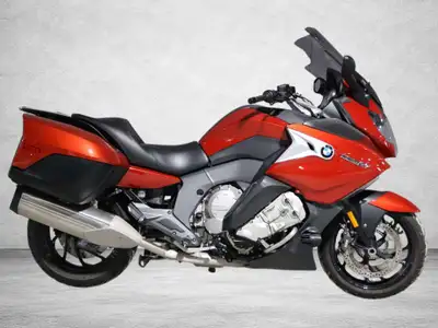 2017 BMW K1600GT Come and meet our experts at Gabriel BMW Moto / Moto International, your dealer in...