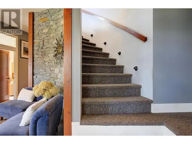 5824 Columbia Avenue Peachland, British Columbia in Houses for Sale in Penticton - Image 24