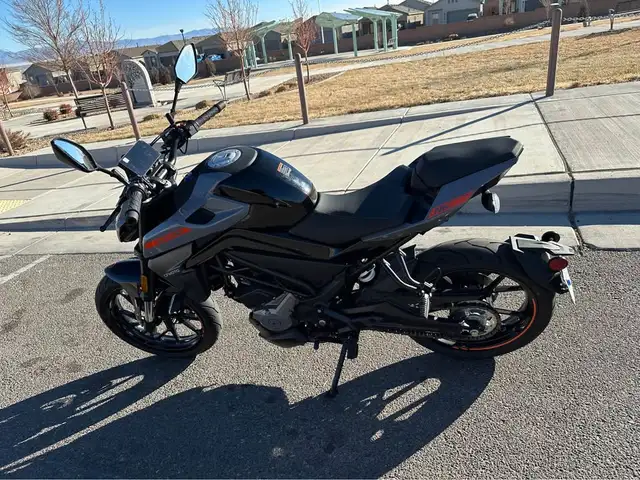 2023 CFMOTO 300NK-FINANCE AVAILABLE!  in Street, Cruisers & Choppers in Winnipeg - Image 2