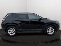 Experience the perfect entry point into the Jeep family, featuring standard Jeep Active Drive 4x4, L... (image 5)
