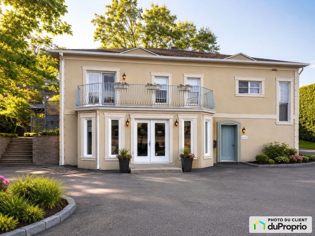 $734,900 - 2 Storey for sale in St-Hyacinthe — photo 1