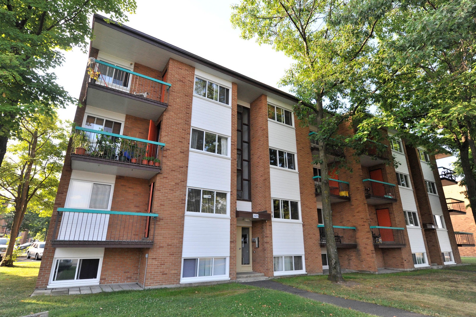 3425 à 3429 Quatre-Bourgeois — photo 1