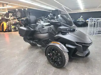 Lapointe Sports Inc CAN-AM Spyder RT Limited SE6 2025 Vivez une expérience luxueuse inégalée. Le Spy...