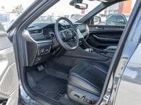 Only 5,262 Miles! This Jeep Grand Cherokee has a dependable Regular Unleaded V-6 3.6 L/220 engine po... (image 6)