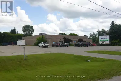 Located on the outskirts of Simcoe in Norfolk County, this exceptional industrial property presents...