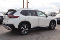 CLEAN CARFAX ACCIDENT FREE WELL MAINTAINED AWD Experience The Perfect Blend of Style And Performance... (image 6)