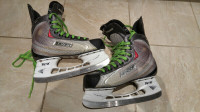 Bauer Vapor X40  Hockey  Skates. Junior Size 5D.