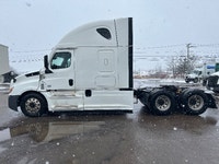 2020 FREIGHTLINER T12664ST;Heavy Duty Trucks - Conventional Truck w/ Sleeper Penske Location 525 MAC... (image 3)