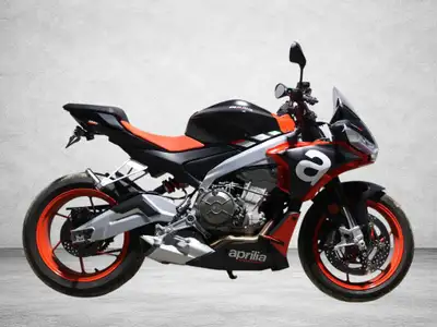 2021 Aprilia Tuono Come and meet our experts at Gabriel BMW Moto / Moto International, your dealer i...
