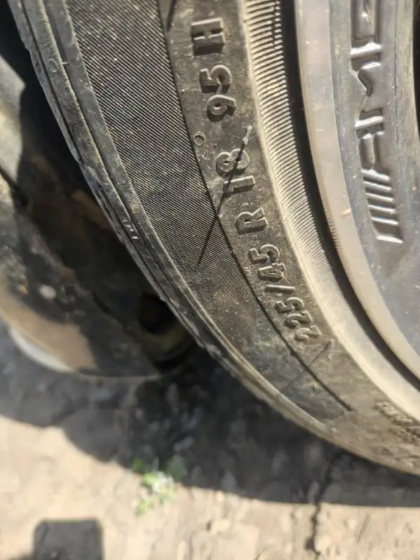 2008 INFINITY FOR PARTS in Auto Body Parts in Edmonton - Image 5