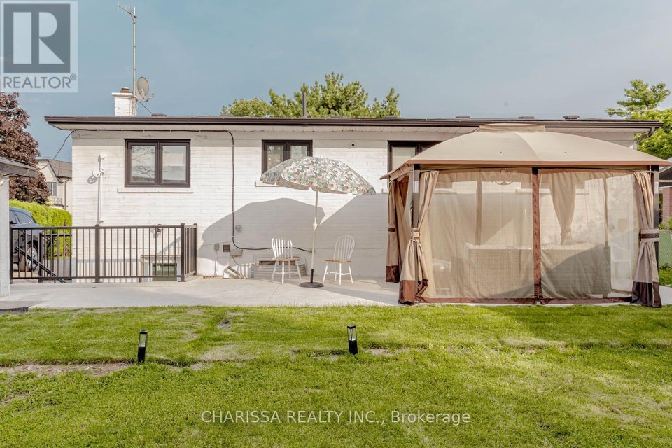 UPPER - 523 PINEGROVE ROAD Oakville (WO West), Ontario 2