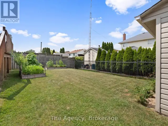 7721 PARKVIEW CRESCENT Niagara Falls (Ascot), Ontario in Houses for Sale in St. Catharines - Image 32