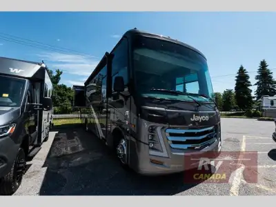 Please Call Us At 613.851.7326 with any questions? Jayco Precept Class A gas motorhome 34B highlight...