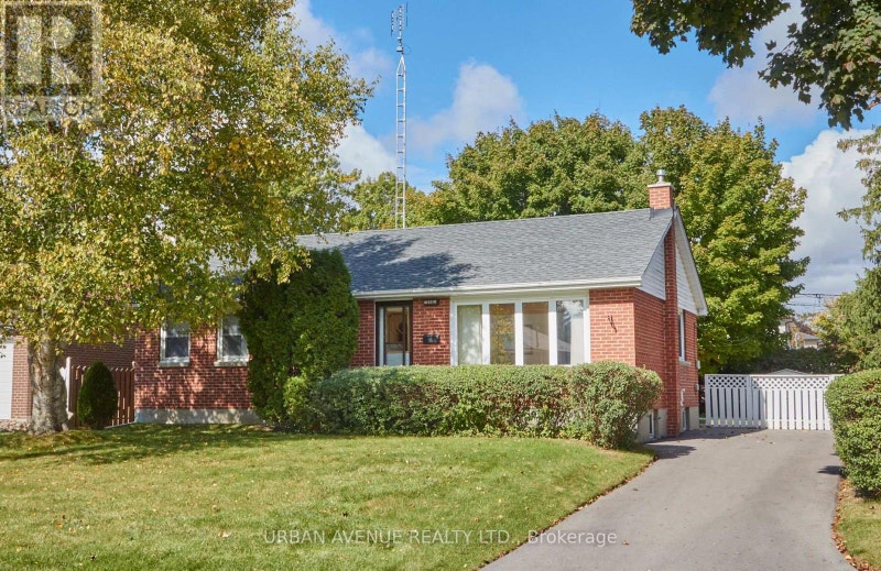 112 BYNG AVENUE Oshawa (Centennial), Ontario Houses for Sale Oshawa