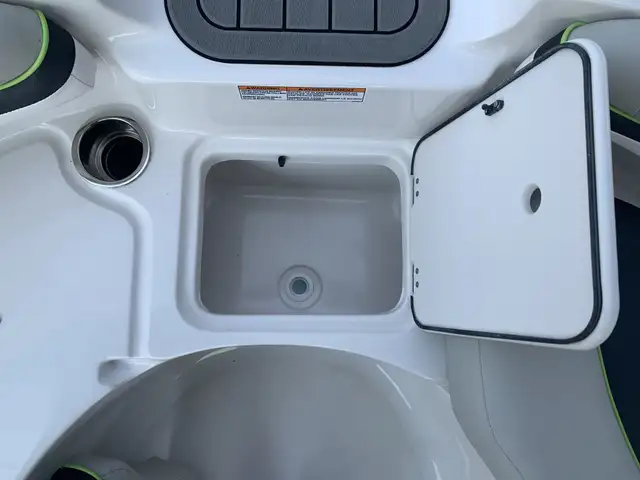 2023 Legend Vibe D19 Deck Boat in Powerboats & Motorboats in Sudbury - Image 37