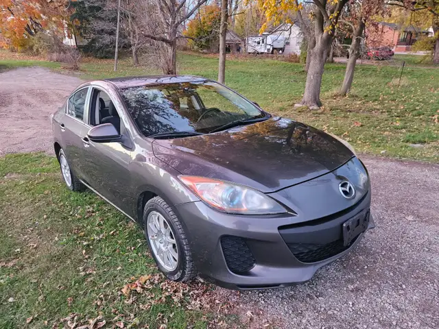 2013 MAZDA 3 MAZDA DEALERSHIP TRADE IN , AUTOMATIC in Cars & Trucks in Hamilton - Image 5
