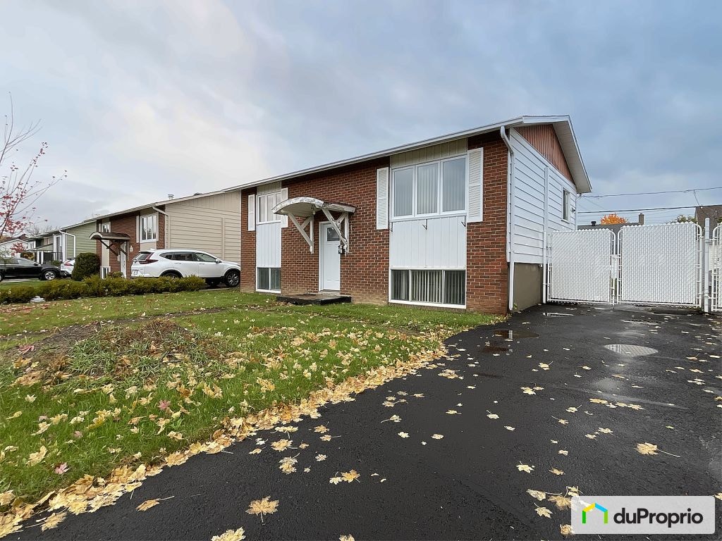 $445,000 - Bungalow for sale in Chateauguay — photo 1