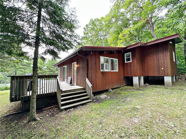 461 Fire Route 82 Road Havelock, Ontario in Houses for Sale in Peterborough - Image 2