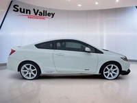 The 2013 Honda Civic Si is a sporty compact that combines performance and practicality. With its man... (image 3)