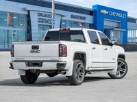 Turn heads and experience refined luxury with the 2018 GMC Sierra 1500 Denali, blending bold design,... (image 4)
