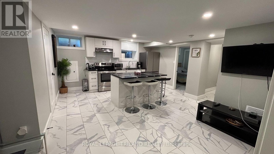 4 - 325 GEORGE STREET Central Elgin (Port Stanley), Ontario 3