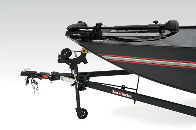 2026 TRACKER Bass Tracker Classic XL Fishing boat in Powerboats & Motorboats in Prince Albert - Image 7