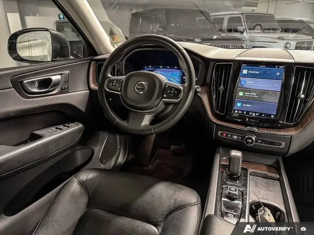 2022 Volvo XC60 Recharge Plug-In Hybrid T8 Inscription in Cars & Trucks in Edmonton - Image 19