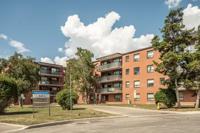outdoor parking - available now for $125 To schedule a viewing, send us an inquiry. Ayan Ali Leasing...