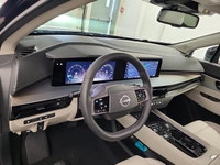 2025 Nissan Murano Leather, Bluetooth Hands Free Phone, Back-Up Camera, All Wheel Drive, Moonroof, L... (image 7)