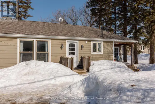 1046 COUNTY 124 ROAD N Clearview (Singhampton), Ontario in Houses for Sale in Oakville / Halton Region - Image 4