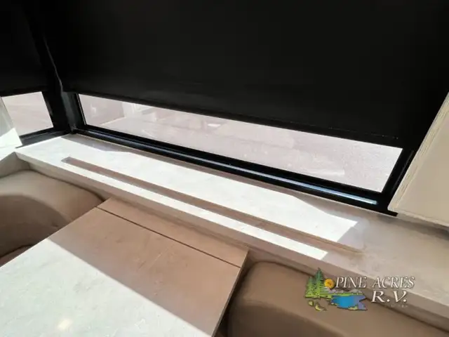 2024 Newmar New Aire 3549 Luxury Diesel Pusher in RVs & Motorhomes in Moncton - Image 37