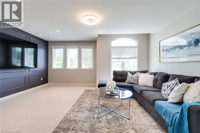 56 SMITH'S CREEK Drive New Hamburg, Ontario in Houses for Sale in Kitchener / Waterloo - Image 22