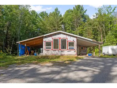 Discover your perfect escape at 61 Chemin Sullivan in charming Sheenboro, Quebec! This newer 902-squ...