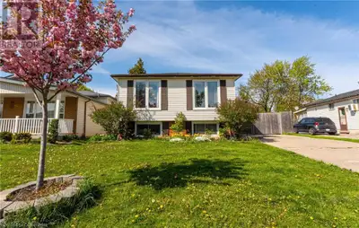 Spacious 3 bedroom, 1 bathroom main floor rental unit on the prime East Hamilton Mountain close to s...