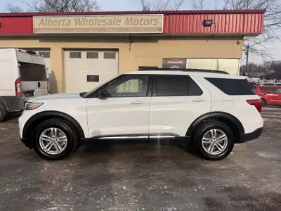 **CARS TRUCKS SUV 4X4 VAN AWD EDMONTON FINANCING AVAILABLE EASY FINANCING ** 2020 FORD EXPLORER XLT...