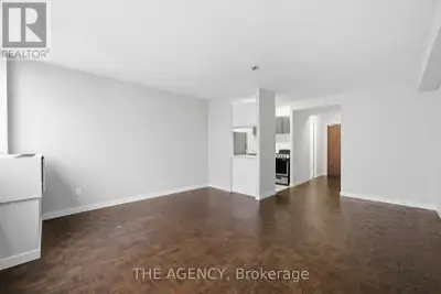 Welcome to The Crossways, perfectly nestled between the vibrant Junction Triangle and thenatural bea...