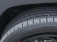 * Multi-Terrain Select: Standard console dial allows drivers to manually choose between Mud & Sand,... (image 9)