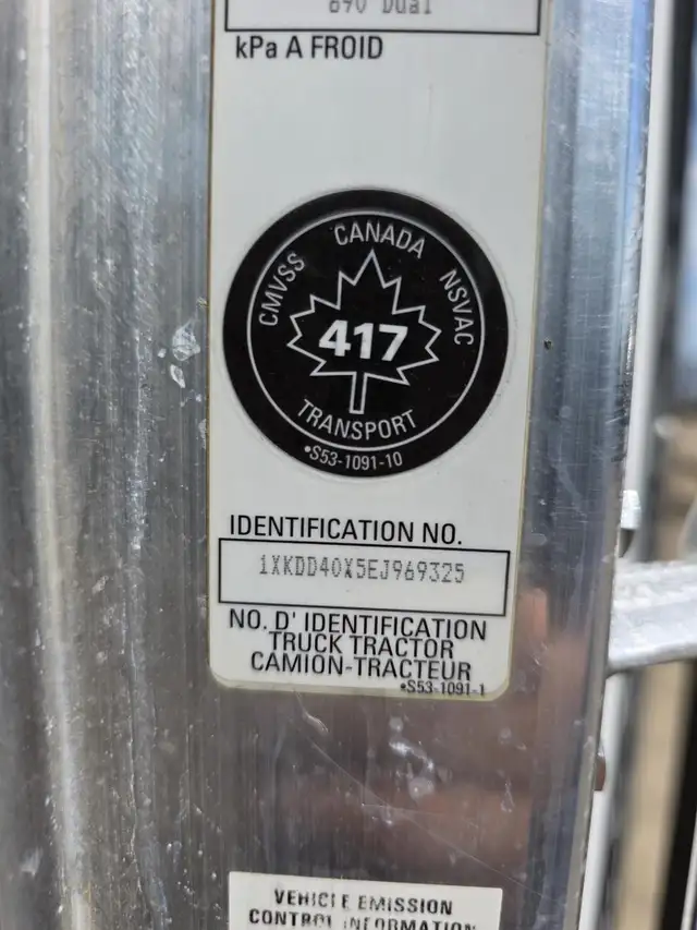 2014 KENWORTH T800 in Heavy Trucks in Saskatoon - Image 35