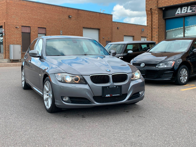 2009 BMW 328 X Drive**6 Speed**Sport Package** in Cars & Trucks in Markham / York Region - Image 3