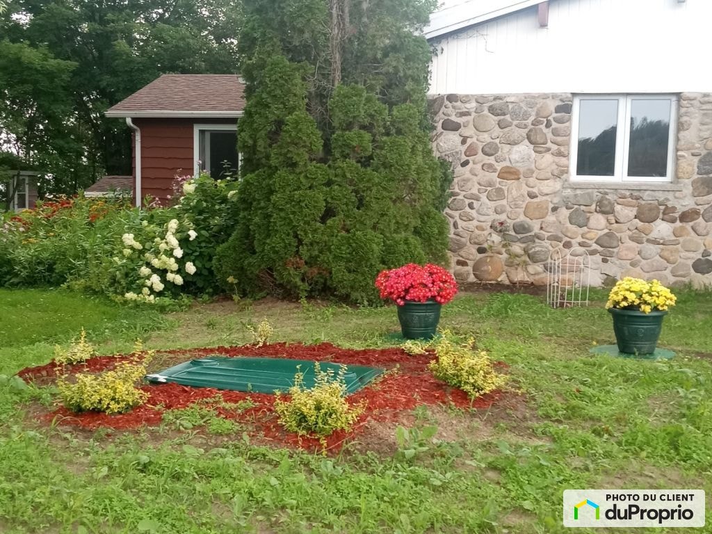 $390,000 - Country home for sale in Ste-Croix — photo 3
