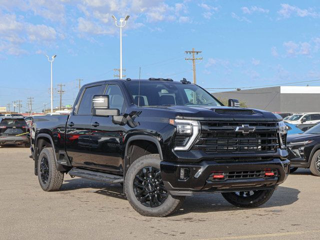 2025 Chevrolet Silverado 2500HD LT in Cars & Trucks in Edmonton - Image 2