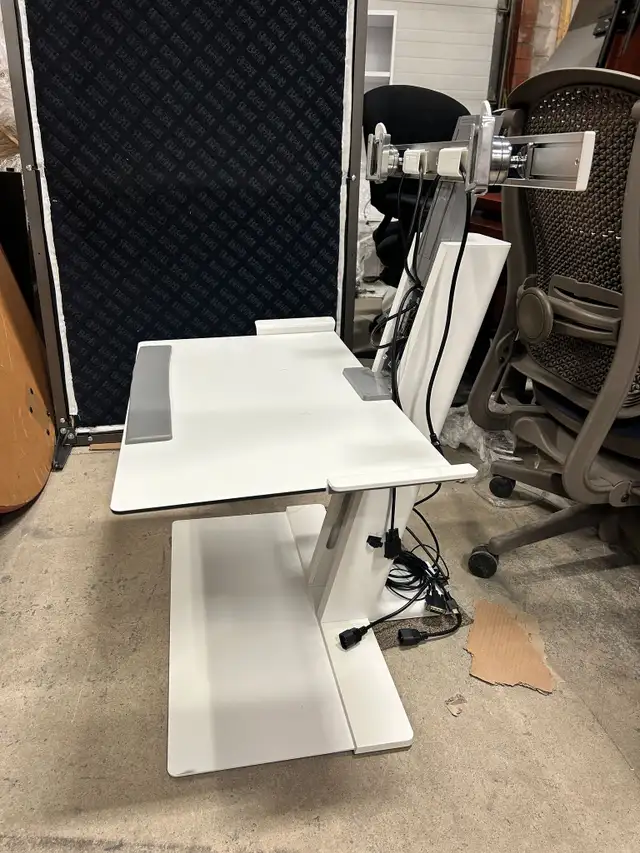 Humanscale QuickStand Configurator-Excellent Condition!62863271800451123