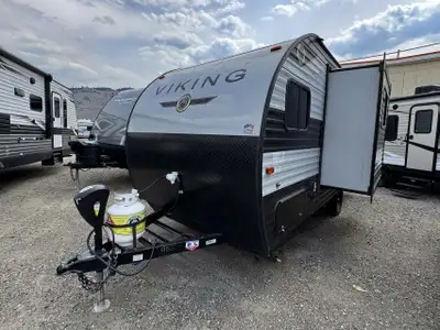 2022 Viking 17BHS Lightweight Family Bunkhouse Trailer Compact, practical, and family-friendly, the...