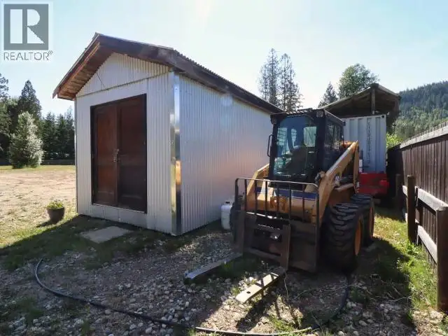 1701 Ireland Road Unit# 9 Seymour Arm, British Columbia in Land for Sale in Kamloops - Image 22