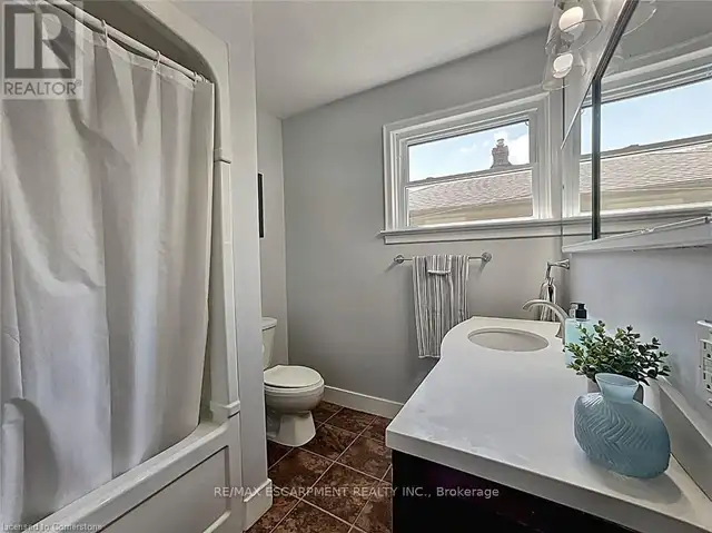 31 MASTERSON AVENUE St. Catharines (Glendale/Glenridge), Ontario in Houses for Sale in St. Catharines - Image 20